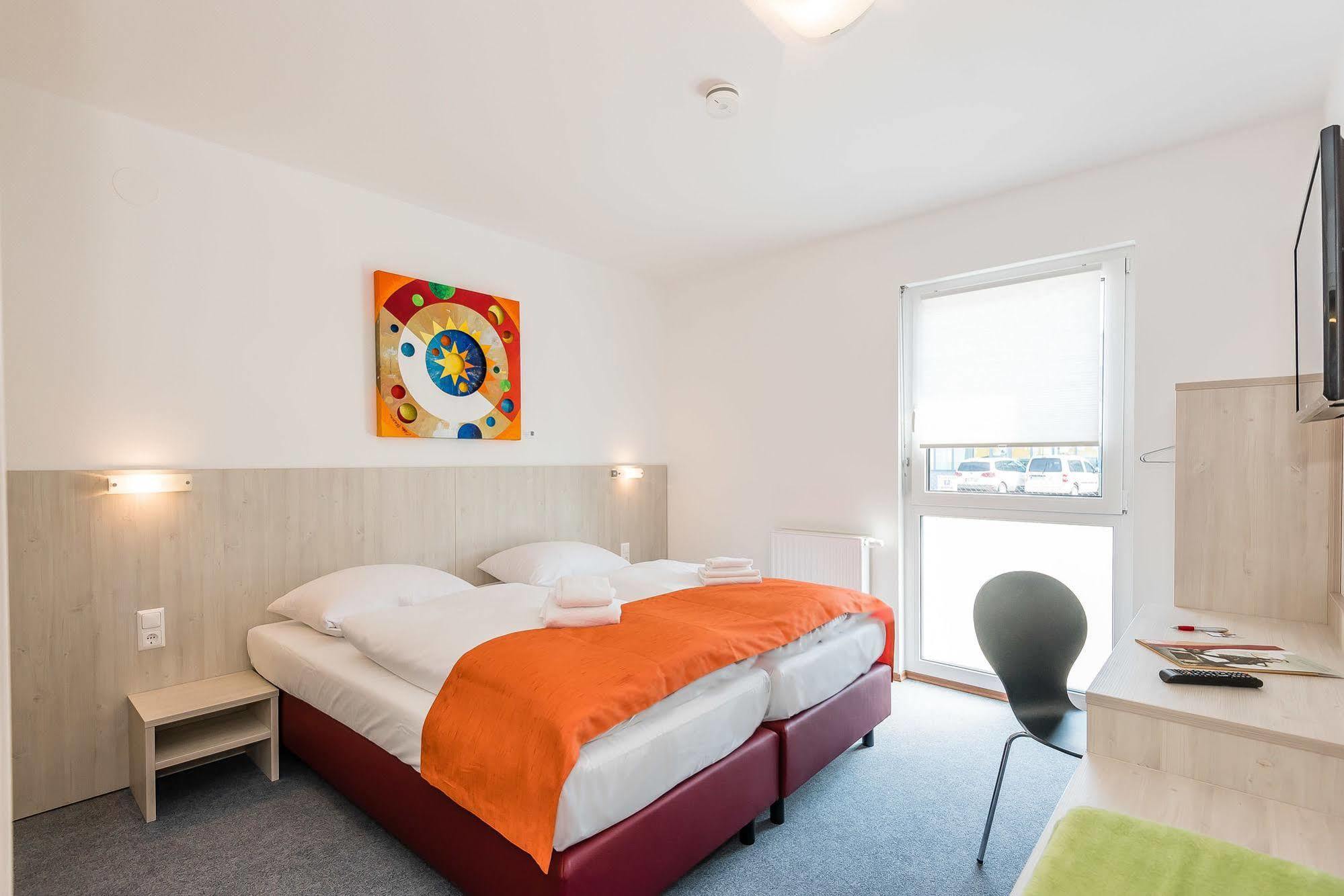 Fairsleep Motel Einstein Erding Kültér fotó