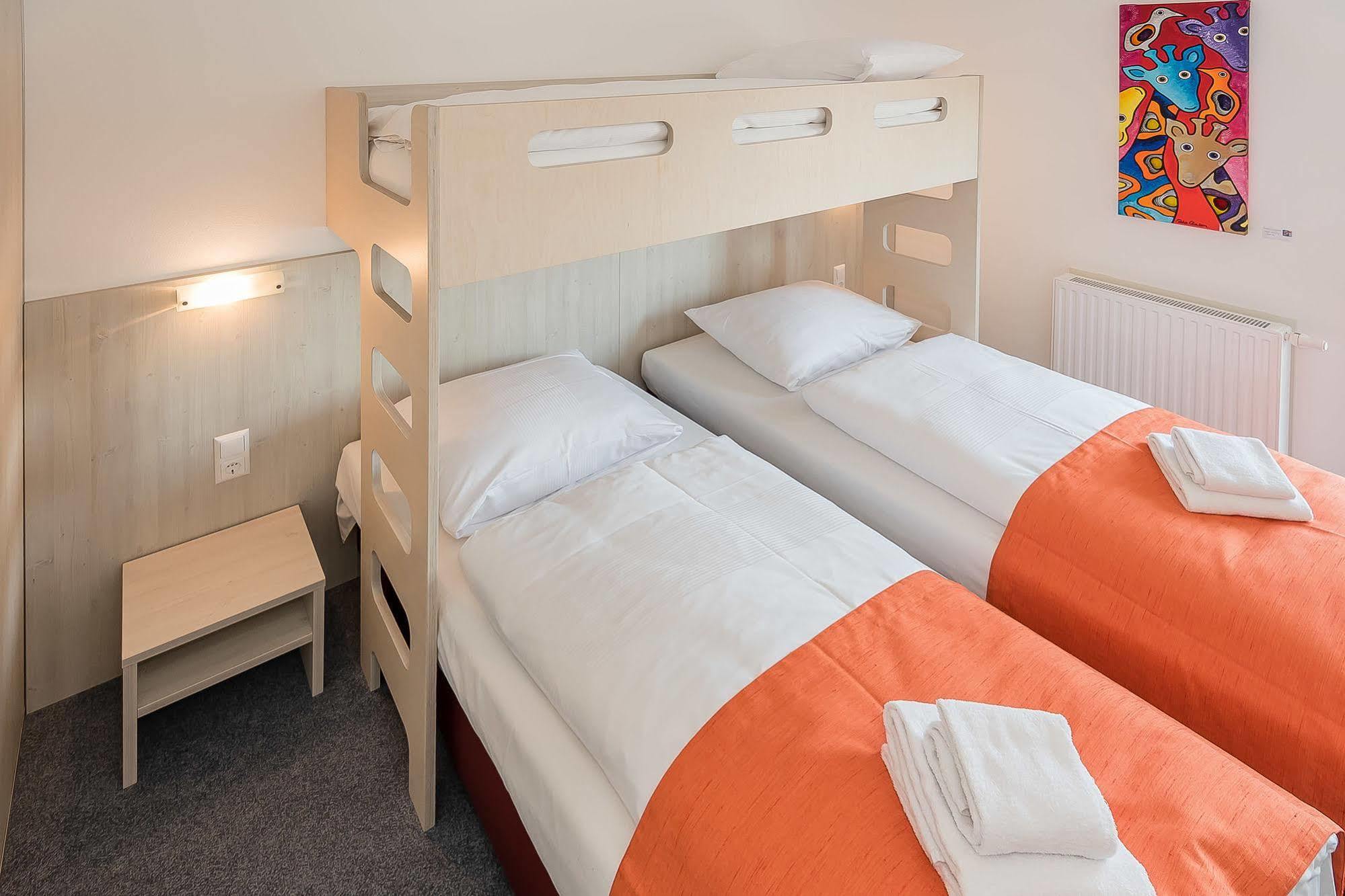 Fairsleep Motel Einstein Erding Kültér fotó